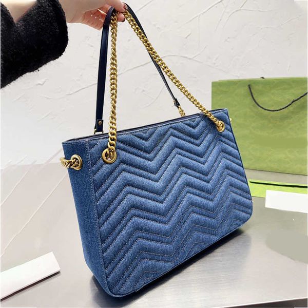 vintage denim tote women chian luxurys handbag classic designer shoulder bags lady retro high-capacity shopping handbags 230524
vintage denim tote women chian luxurys handbag classic designer shoulder bags lady retro high-capacity shopping handbags 230524