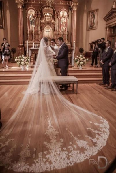 new arrival 4 meters lace one layer long bridal veils white ivory beautiful wedding veil with comb bridal accessories6380438, Black
new arrival 4 meters lace one layer long bridal veils white ivory beautiful wedding veil with comb bridal accessories6380438, Black
