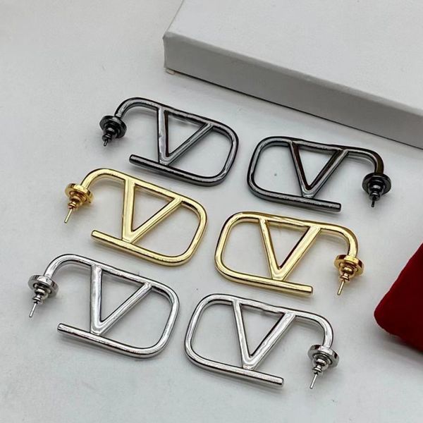no box women designer stud earrings big size luxury style classic brass engagement earring, Golden;silver
no box women designer stud earrings big size luxury style classic brass engagement earring, Golden;silver