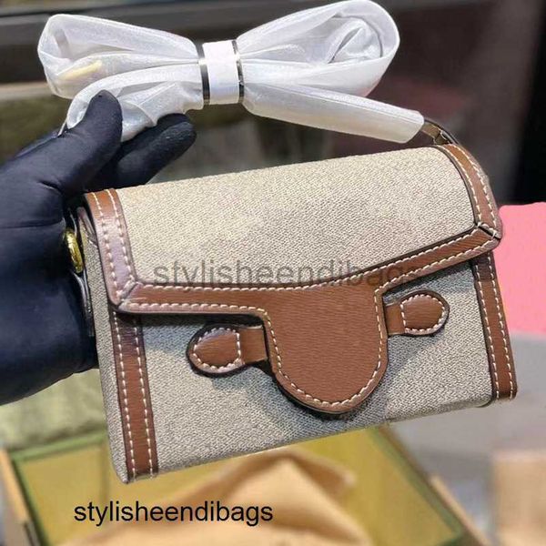 stylisheendibags fashion crossbody bag womens shoulder bag retro classic letter design mini square design handbag
stylisheendibags fashion crossbody bag womens shoulder bag retro classic letter design mini square design handbag