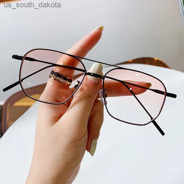 sunglasses fashion women sunglasses 2022 luxury metal trendy eyewear brand design vintage men square sun glasses mirror uv400 l230523, White;black
sunglasses fashion women sunglasses 2022 luxury metal trendy eyewear brand design vintage men square sun glasses mirror uv400 l230523, White;black