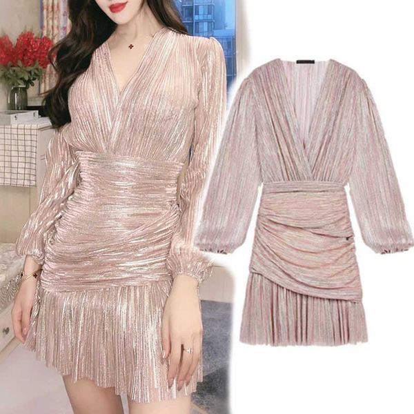 fadan family 2023 spring/summer french women's mermaid concubine v-neck gold silver silk glossy pleated wrapped waist dress a, Black;gray
fadan family 2023 spring/summer french women's mermaid concubine v-neck gold silver silk glossy pleated wrapped waist dress a, Black;gray
