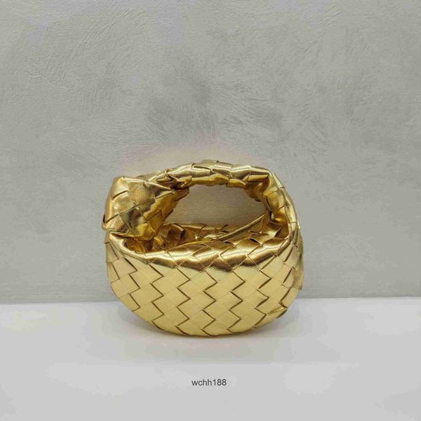 woven bag bottegas evening knot bags 2023 designer same girl mini jodies purse cutie fashion lady wrist leather handbag cloud cowhorn 9b66
woven bag bottegas evening knot bags 2023 designer same girl mini jodies purse cutie fashion lady wrist leather handbag cloud cowhorn 9b66