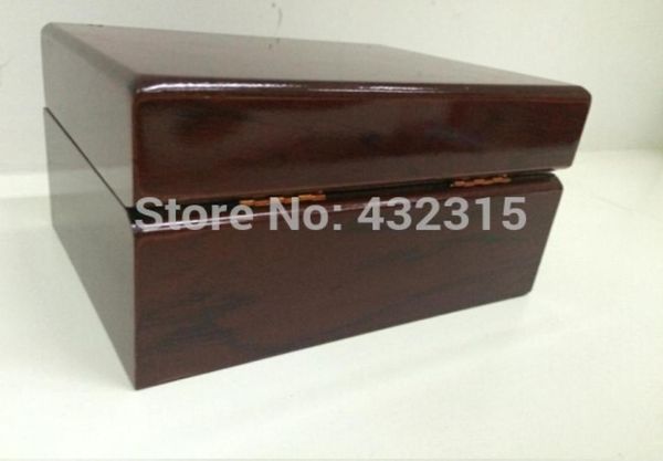 packaging factory wooden surface watch boxcases with white pillow size 13410776cm may brand logo drop 6316616, Black;blue
packaging factory wooden surface watch boxcases with white pillow size 13410776cm may brand logo drop 6316616, Black;blue