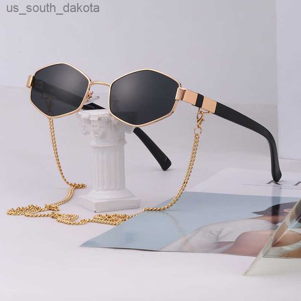 sunglasses vintage sunglasses women with chain small frame sun glasses for ladies 2023 trendy luxury brand designer eyewear uv400 l230523, White;black
sunglasses vintage sunglasses women with chain small frame sun glasses for ladies 2023 trendy luxury brand designer eyewear uv400 l230523, White;black