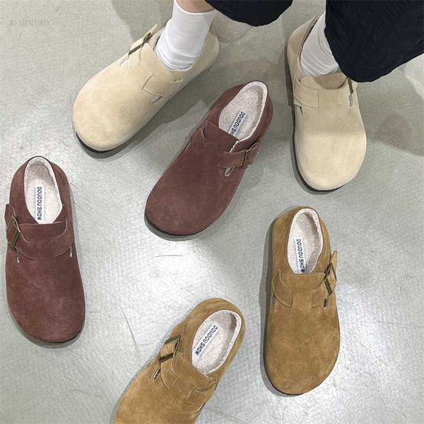 genuine leather frosted fur integrated flat bottomed plush shoes for autumn 2022 new plush and warm cotton shoes popular on the women's, Black
genuine leather frosted fur integrated flat bottomed plush shoes for autumn 2022 new plush and warm cotton shoes popular on the women's, Black