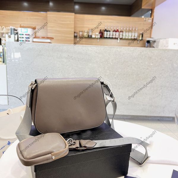 designer tote bag adjustable belt strap letters fashion luxury handbags genuine leather designer woman handbag designer handbag canvas shoul
designer tote bag adjustable belt strap letters fashion luxury handbags genuine leather designer woman handbag designer handbag canvas shoul