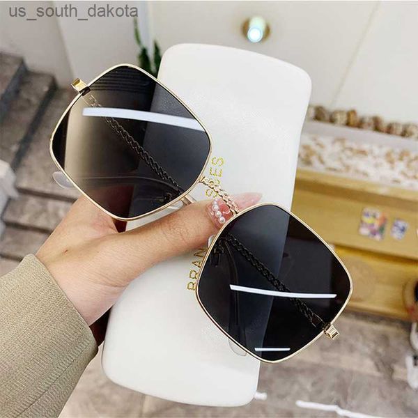 sunglasses feishini 2023 new brown gothic steampunk sunglasses oversized brand luxury fashion sun glasses for women square vintage shades l2, White;black
sunglasses feishini 2023 new brown gothic steampunk sunglasses oversized brand luxury fashion sun glasses for women square vintage shades l2, White;black