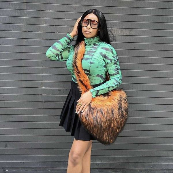faux fur winter women handbags cute plush ladies heart shaped shoulder bag female clutch purse love messenger 0602
faux fur winter women handbags cute plush ladies heart shaped shoulder bag female clutch purse love messenger 0602