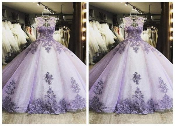 new luxury lilac quinceanera ball gown dresses illusion lace appliqus tulle hollow back sleeveless floor length party prom evening5877850, Blue;red
new luxury lilac quinceanera ball gown dresses illusion lace appliqus tulle hollow back sleeveless floor length party prom evening5877850, Blue;red