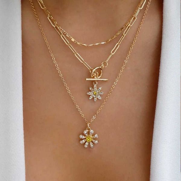 jewelry new full diamond flower necklace celebrity banquet set fashionable and personalized multi-layer for women, Black
jewelry new full diamond flower necklace celebrity banquet set fashionable and personalized multi-layer for women, Black