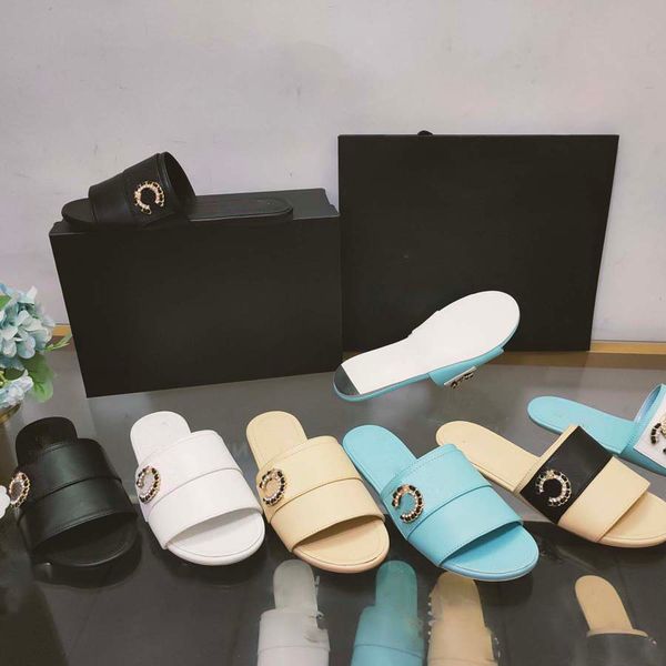 designer slippers women's luxury sandals ladies fashion trendy slippers seaside leather outdoor ladies shoes casual slippers size 35-41, Black
designer slippers women's luxury sandals ladies fashion trendy slippers seaside leather outdoor ladies shoes casual slippers size 35-41, Black