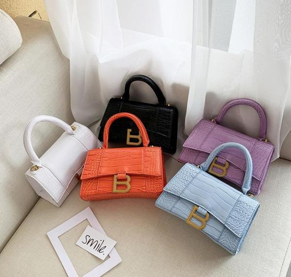 net red hourglass hand women039s 2021 new fashion crocodile single shoulder bag34284608275867, Black
net red hourglass hand women039s 2021 new fashion crocodile single shoulder bag34284608275867, Black