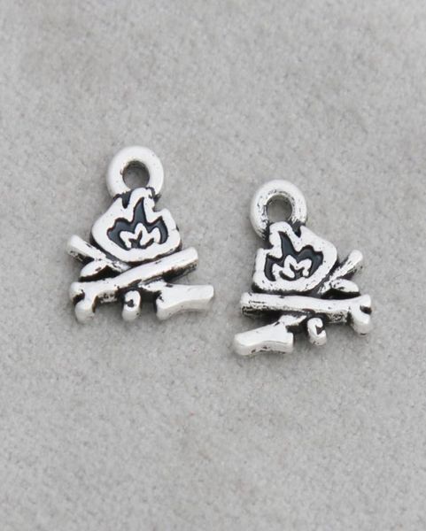 whole antique silver color double side alloy bonfire campfire charms for camper 89mm aac12574390772, Bronze;silver
whole antique silver color double side alloy bonfire campfire charms for camper 89mm aac12574390772, Bronze;silver