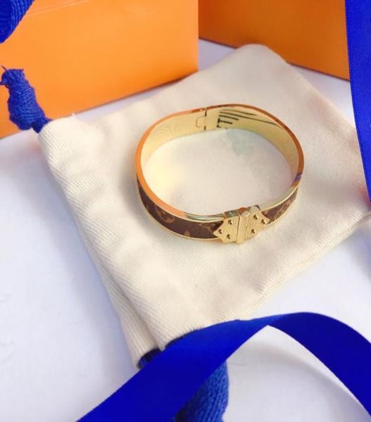 europe america fashion style bracelets women bangle luxury designer jewelry crystal 18k gold plated stainless steel lovers gift ba5563218, Black
europe america fashion style bracelets women bangle luxury designer jewelry crystal 18k gold plated stainless steel lovers gift ba5563218, Black