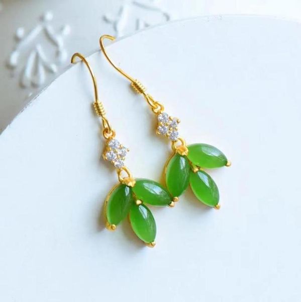 dangle chandelier silver ancient gold craftsmanship inlaid natural hetian jasper horse eye zircon green earrings luxury ladies j9723680
dangle chandelier silver ancient gold craftsmanship inlaid natural hetian jasper horse eye zircon green earrings luxury ladies j9723680