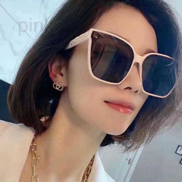 sunglasses designer red same candy, plain face, ins style, fashion sunglasses, women's fashion, versatile 15ew, White;black
sunglasses designer red same candy, plain face, ins style, fashion sunglasses, women's fashion, versatile 15ew, White;black