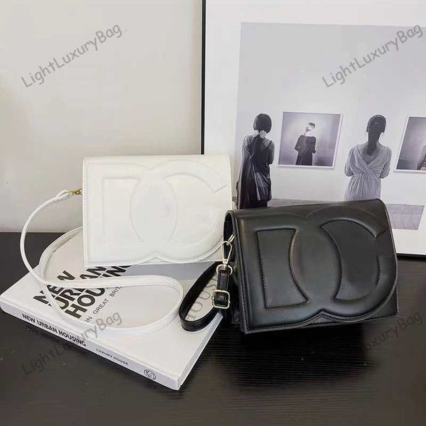 2023 new arrival designer shoulder bag fashion large letter d crossbody bags leather luxury all-match g female evening purse 230530
2023 new arrival designer shoulder bag fashion large letter d crossbody bags leather luxury all-match g female evening purse 230530