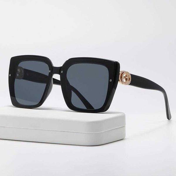 fashion sunglasses luxury brand outdoor summer new large frame for women european and american uv resistant glasses men, White;black
fashion sunglasses luxury brand outdoor summer new large frame for women european and american uv resistant glasses men, White;black