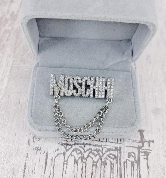 rhinestone letter brooch women letters tassel chain brooches suit lapel pin gold silver9292147, Gray
rhinestone letter brooch women letters tassel chain brooches suit lapel pin gold silver9292147, Gray