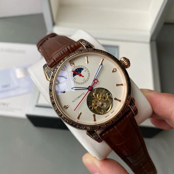 new flywheel men's watch multi-function moon phase fine steel to create the body automatic mechanical old carved technology to highligh, Slivery;golden
new flywheel men's watch multi-function moon phase fine steel to create the body automatic mechanical old carved technology to highligh, Slivery;golden