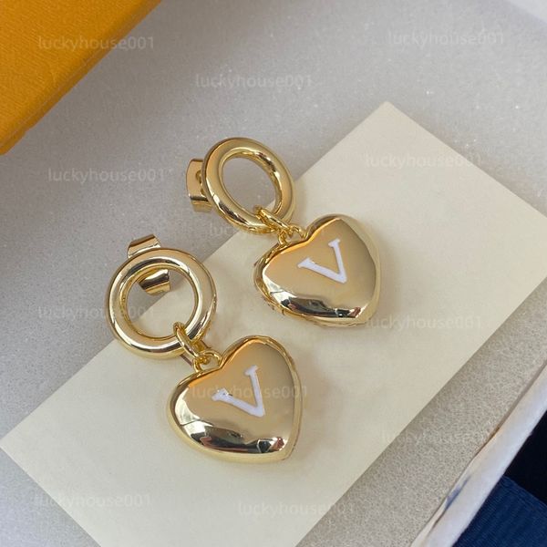 2023 new designer 18k gold plated stainless steel letter charm pendant womens love earrings wedding party gift accessories are very fashiona, Golden;silver
2023 new designer 18k gold plated stainless steel letter charm pendant womens love earrings wedding party gift accessories are very fashiona, Golden;silver