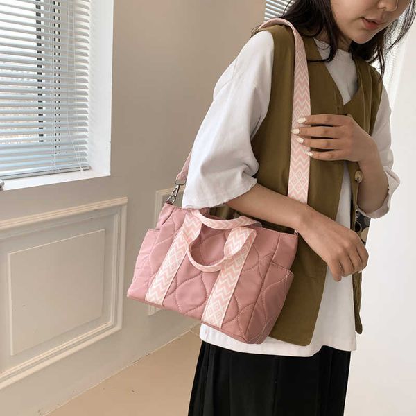 nxy small soft fabric shoulder side bag for women trend fashion design cloth hand bags female handbags tote 230424
nxy small soft fabric shoulder side bag for women trend fashion design cloth hand bags female handbags tote 230424