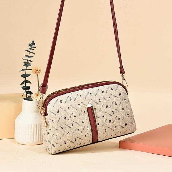 womens bag fashion spring and summer handbag messenger middle aged mother style wallet clutch, Red;black
womens bag fashion spring and summer handbag messenger middle aged mother style wallet clutch, Red;black