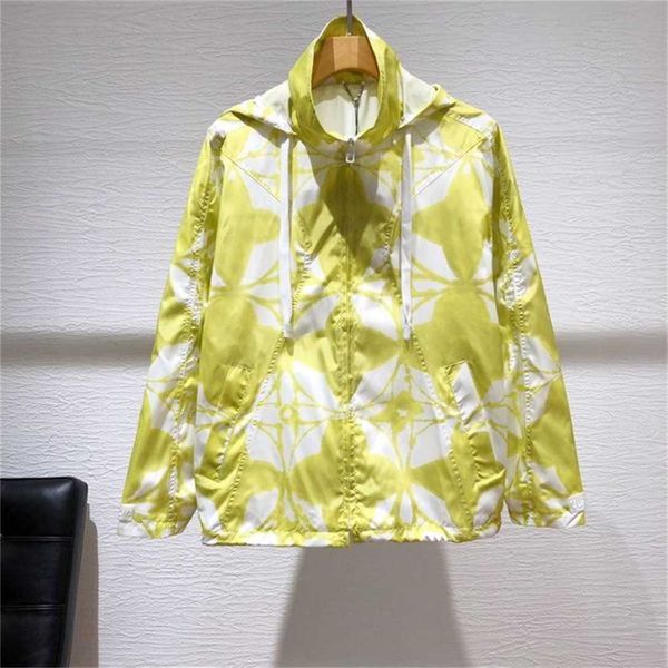 23ss designer jacket men's fluorescent yellow flower print hooded windproof thin windbreaker polyester nylon fabric 8uos, Black;brown
23ss designer jacket men's fluorescent yellow flower print hooded windproof thin windbreaker polyester nylon fabric 8uos, Black;brown