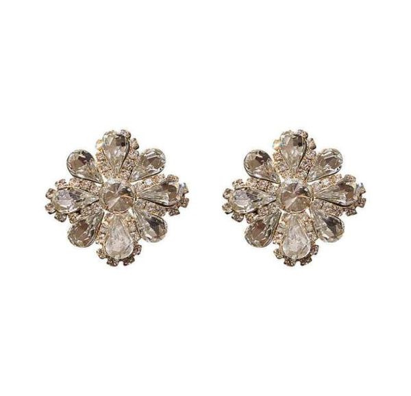 925 silver full diamonds flower charms earring vintage temperament earrings simple fashion personality earrings5166752, Golden
925 silver full diamonds flower charms earring vintage temperament earrings simple fashion personality earrings5166752, Golden