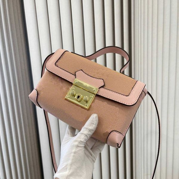 fashion 4 colours tote bag travel handbag luxury crossbody bags classic r shopping totes high-quality cross body large capacity wholesale
fashion 4 colours tote bag travel handbag luxury crossbody bags classic r shopping totes high-quality cross body large capacity wholesale
