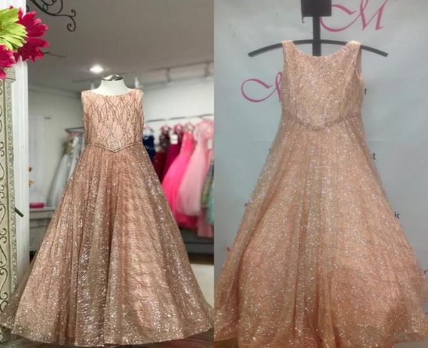sparkling glitter tulle pageant dresses for girls 2019 4colors rose pink silver white bling bling little girl birthday party gown1593291, White;red
sparkling glitter tulle pageant dresses for girls 2019 4colors rose pink silver white bling bling little girl birthday party gown1593291, White;red