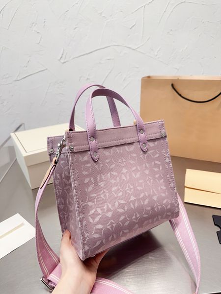tz classic logo blue/pink denim women field 22 tote bag fashion printed shopping bag large capacity shoulder handbag wide strap crossbody mo
tz classic logo blue/pink denim women field 22 tote bag fashion printed shopping bag large capacity shoulder handbag wide strap crossbody mo
