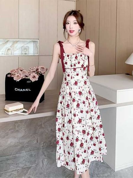 2023 women summer holiday rose floral elegant vestidos vintage printed holiday beach party dress female france camisole dress, Black;gray
2023 women summer holiday rose floral elegant vestidos vintage printed holiday beach party dress female france camisole dress, Black;gray