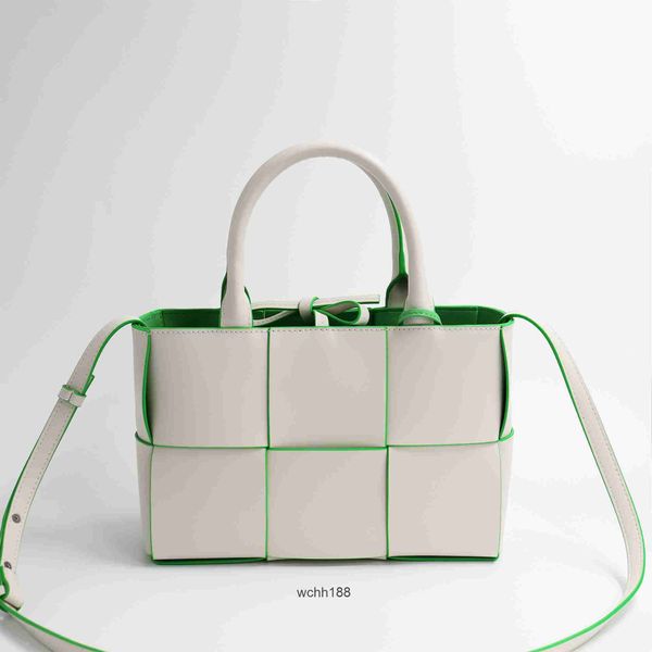 girl tote evening large shoulder bottegas totes designer woven handbag bags capacity leather 2023 commuting bag arco blocking grid messenger
girl tote evening large shoulder bottegas totes designer woven handbag bags capacity leather 2023 commuting bag arco blocking grid messenger