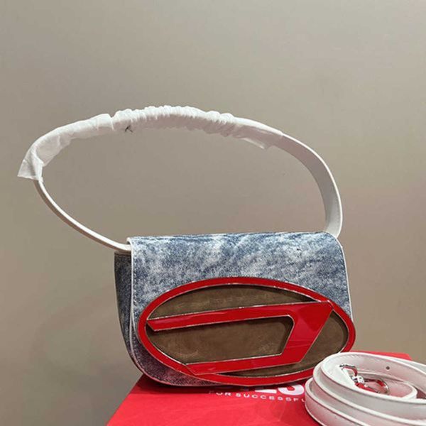 deisels designer bag shoulder bag with box italy fashion clutch flap jingle bag handle womens flap luxury handbag nappa casual clutch unique
deisels designer bag shoulder bag with box italy fashion clutch flap jingle bag handle womens flap luxury handbag nappa casual clutch unique