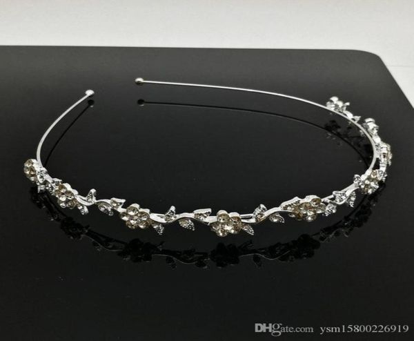 5pcs silver plated crystal wedding bridal headband tiara hair band lady fashion7905672
5pcs silver plated crystal wedding bridal headband tiara hair band lady fashion7905672