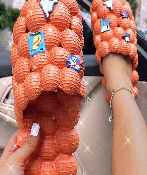 slipper new bubble slides with charms beach men women sandals 2022 summer house shoes platform ball slippers size35 48 07296667496, Black
slipper new bubble slides with charms beach men women sandals 2022 summer house shoes platform ball slippers size35 48 07296667496, Black