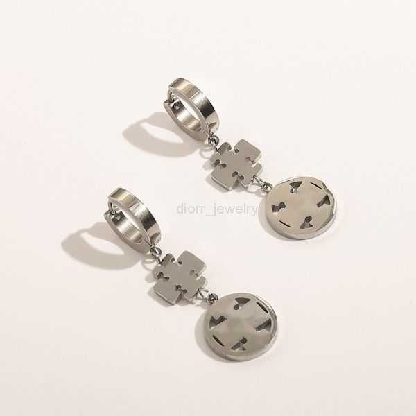 stud earrings pearl bridal earring designer fashion baroque earrings for woman love silver gold stud snowman luxury jewelry hoop women studs, Golden;silver
stud earrings pearl bridal earring designer fashion baroque earrings for woman love silver gold stud snowman luxury jewelry hoop women studs, Golden;silver