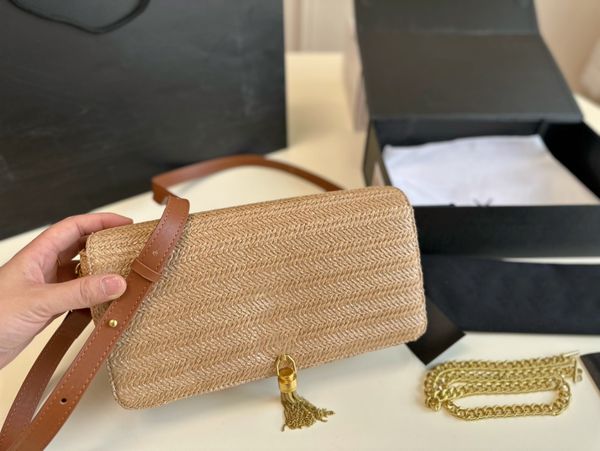 new fringed straw envelope bag artistic atmosphere french lazy style design sense designer women's bag shoulder strap can be armpit one
new fringed straw envelope bag artistic atmosphere french lazy style design sense designer women's bag shoulder strap can be armpit one