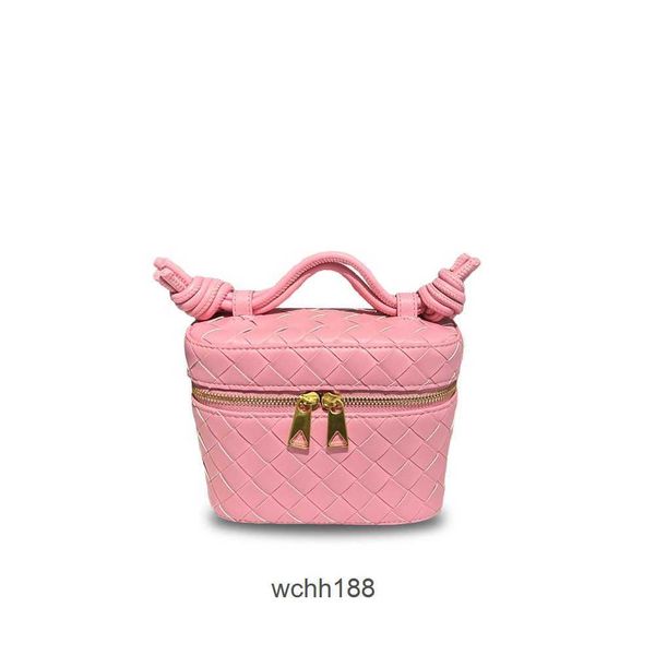 knot leather bags tote designer cowhide 2023 makeup bag long strap bottegas woven evening fashion girl intrecciato handheld shoulder crossbo
knot leather bags tote designer cowhide 2023 makeup bag long strap bottegas woven evening fashion girl intrecciato handheld shoulder crossbo