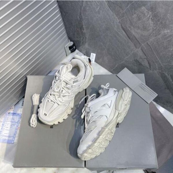 designer luxury brand men women casual shoes track white black gomma leather trainer nylon printed platform fashion sneakers n82r
designer luxury brand men women casual shoes track white black gomma leather trainer nylon printed platform fashion sneakers n82r