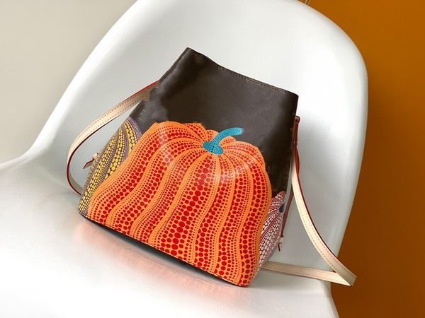 luxury designer crossbody shoulder bags pumpkin print handbags women real leather handbags removable shoulders strap for women
luxury designer crossbody shoulder bags pumpkin print handbags women real leather handbags removable shoulders strap for women
