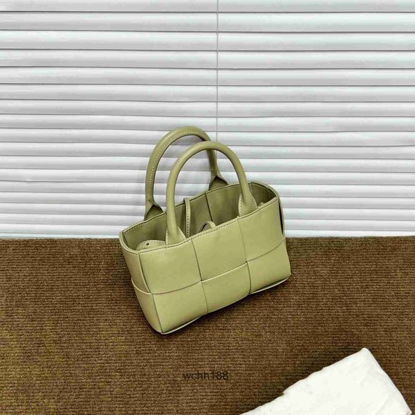 girl texture bags 2023 bag arco totes evening woven women's large capacity summer messenger bottegas portable designer commuter tote r8
girl texture bags 2023 bag arco totes evening woven women's large capacity summer messenger bottegas portable designer commuter tote r8