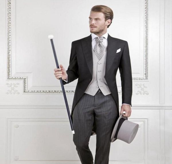 cool black groom tuxedos mens wedding tailcoat bridegroom suit men suit swallowtailed coat jacketpantsvest3746656, Black;gray
cool black groom tuxedos mens wedding tailcoat bridegroom suit men suit swallowtailed coat jacketpantsvest3746656, Black;gray