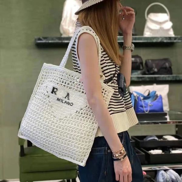 women designer beach raffiaa tote bags straw weave knit shoulder bags lady khaki triangle shopping crossbody bag luxury summer hollowed purs
women designer beach raffiaa tote bags straw weave knit shoulder bags lady khaki triangle shopping crossbody bag luxury summer hollowed purs