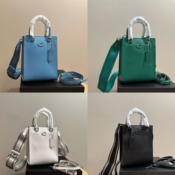2023 fashionable and trendy women's shoulder bag designer bag handbag piano score bag and gift box
2023 fashionable and trendy women's shoulder bag designer bag handbag piano score bag and gift box
