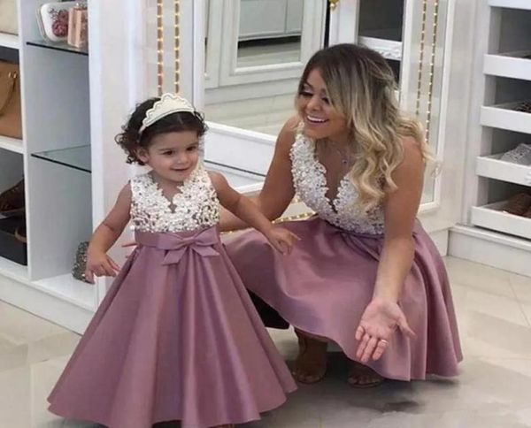 new princess lovely cute flower girl dresses satin mother and daughter toddler long pretty kids first holy communion dress 14925639, White;blue
new princess lovely cute flower girl dresses satin mother and daughter toddler long pretty kids first holy communion dress 14925639, White;blue