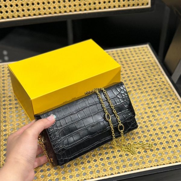 designer handbag women's bag fashion one shoulder bag new alligator pattern clamshell small square bag leather solid color baguette bag
designer handbag women's bag fashion one shoulder bag new alligator pattern clamshell small square bag leather solid color baguette bag