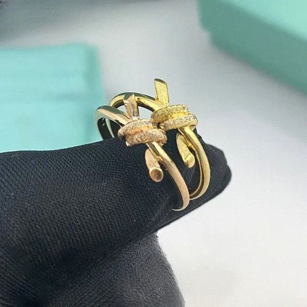18k gold plated designer ladies rope knot ring luxury with diamonds fashion rings for women classic jewelry rose wedding wholesale v1lj#, Silver
18k gold plated designer ladies rope knot ring luxury with diamonds fashion rings for women classic jewelry rose wedding wholesale v1lj#, Silver